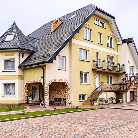 Pokoje Goscinne Katarzyna Kur Dębki Exteriör bild