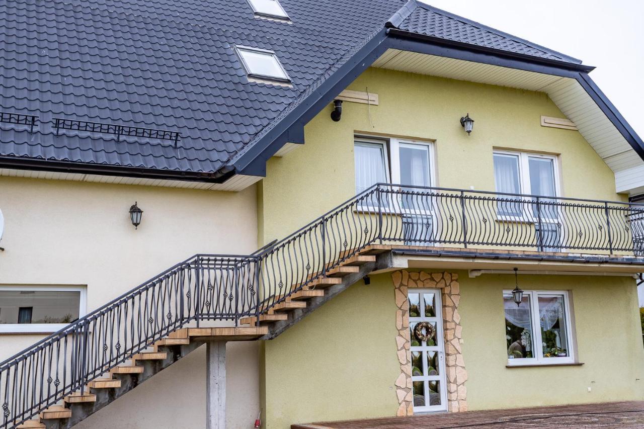 Pokoje Goscinne Katarzyna Kur Dębki Exteriör bild